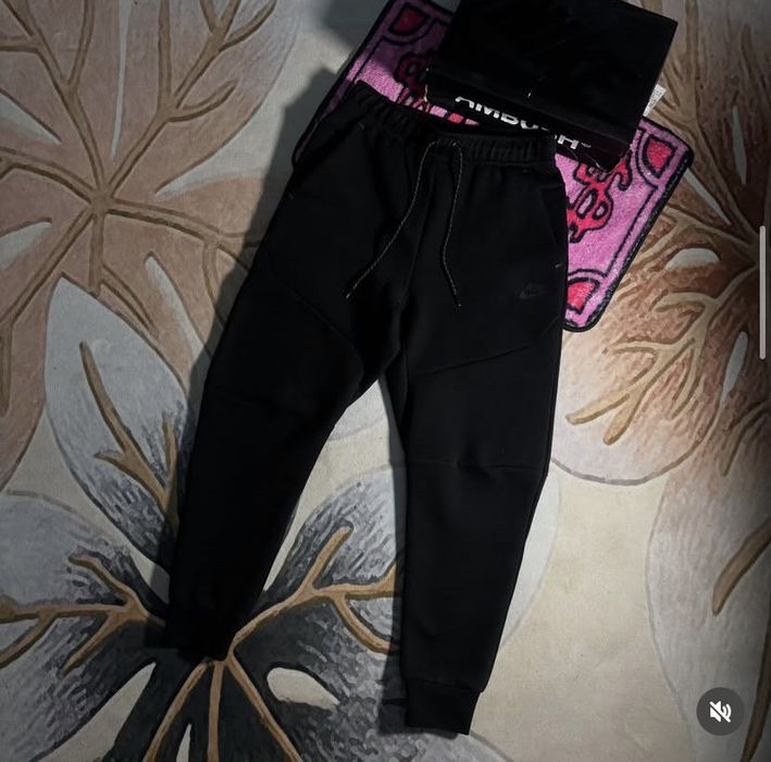 Nike tech fleece s original