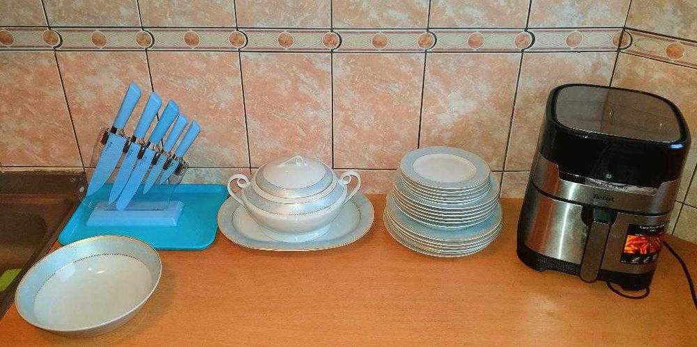 Dau in chirie vilă 3 camere 120 mp construiti sector 4 str. Odei