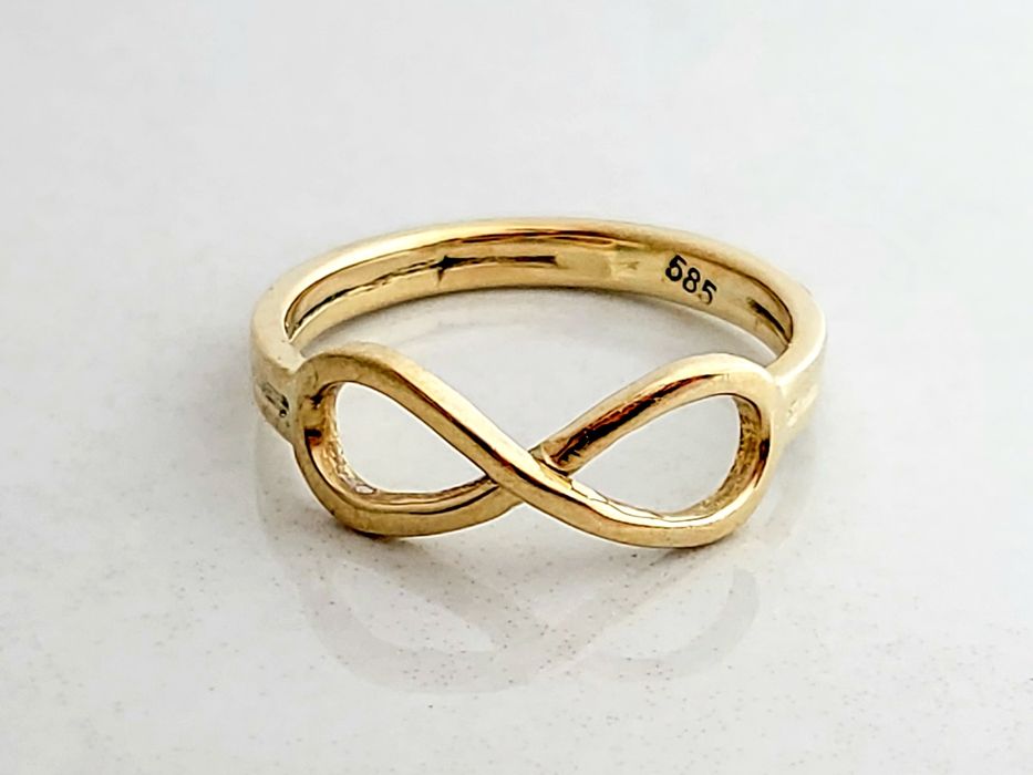 Inel din aur 14K model Infinit – mărimea 53, gramaj 2,34 gr
