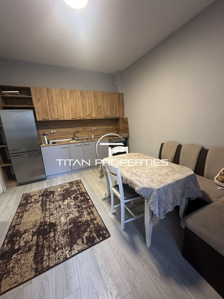 Дава се под наем Етаж от къща в Пловдив, Център - 130 кв.м за 500 € - Снимка #1