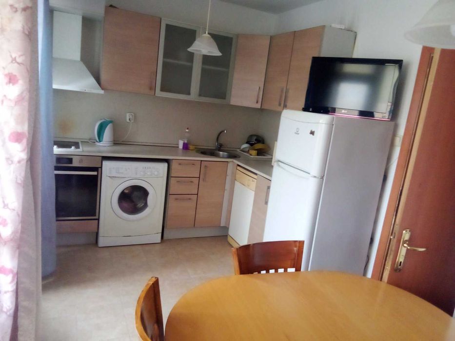 Дава се под наем Тристаен апартамент в Бургас, Братя Миладинови - 85 кв.м за 425 € - Снимка #10