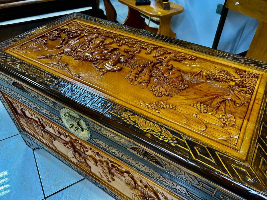 Сандък ръчна дърворезба Холандия