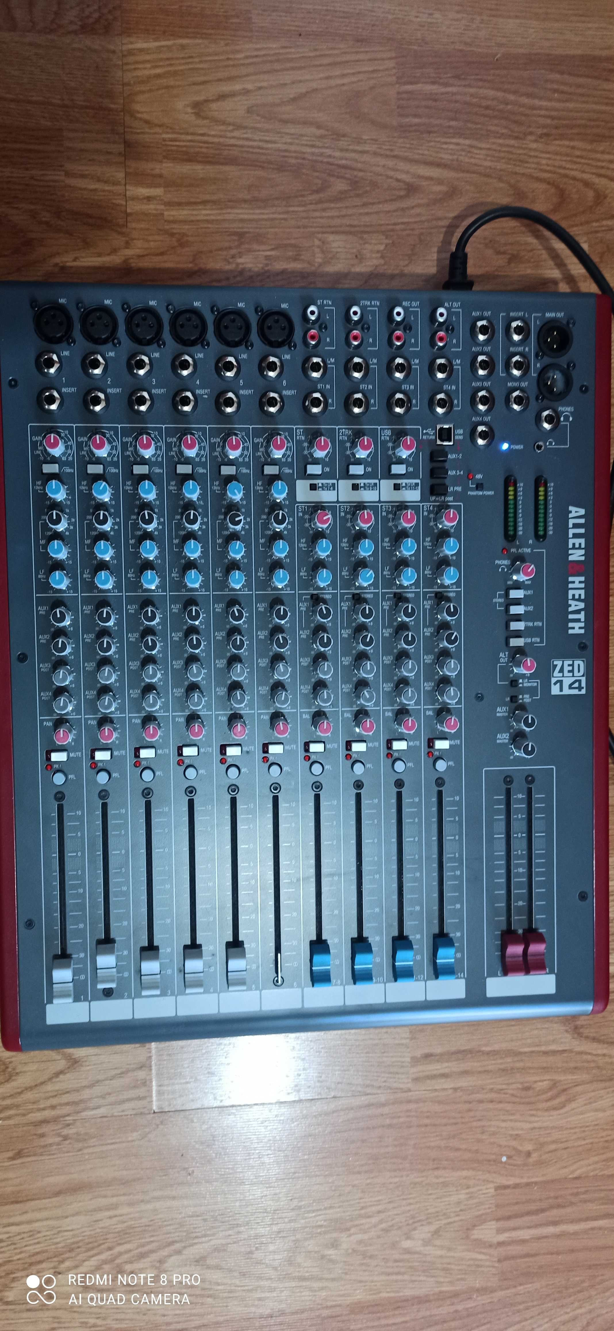 Compact Professional Stereo Mixer Allen & heath zed 14