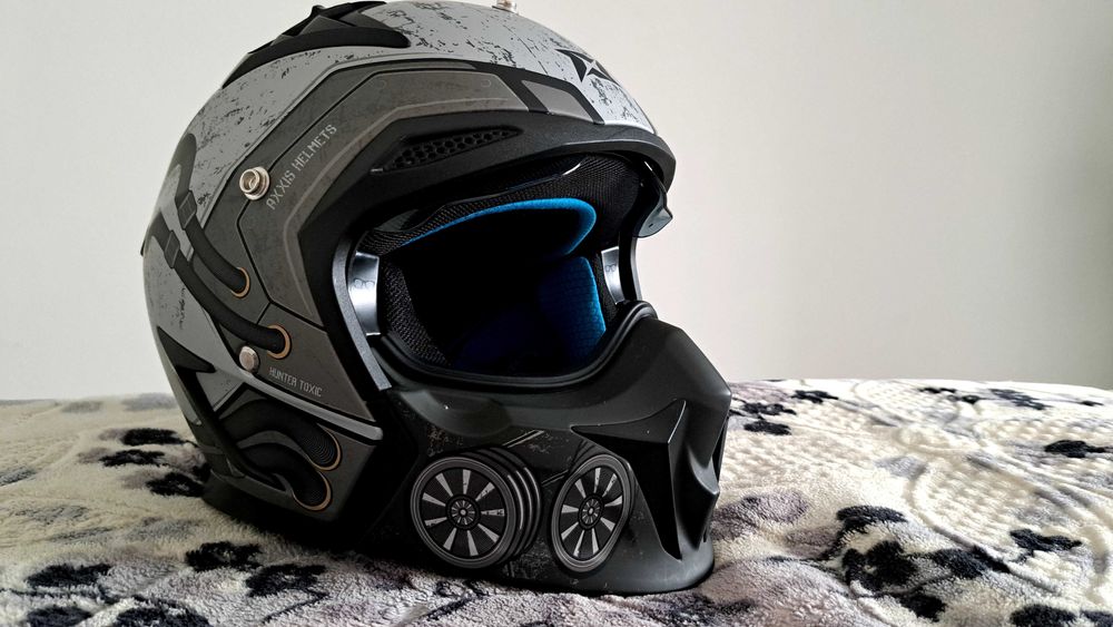 Casca motocicleta.