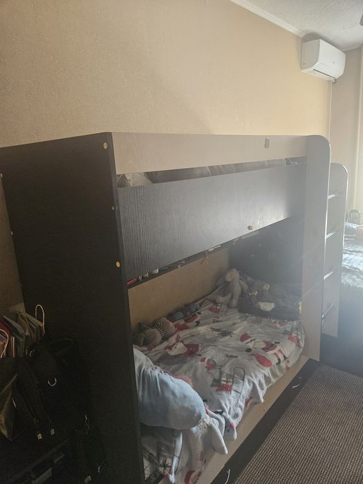 Отдам двухяросную кровать