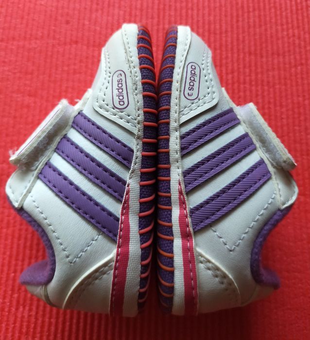 Adidași adidas marimea 17