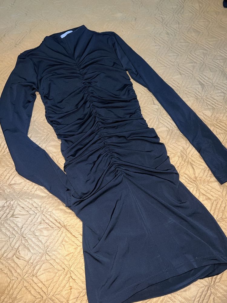 Чисто нова рокля H&M