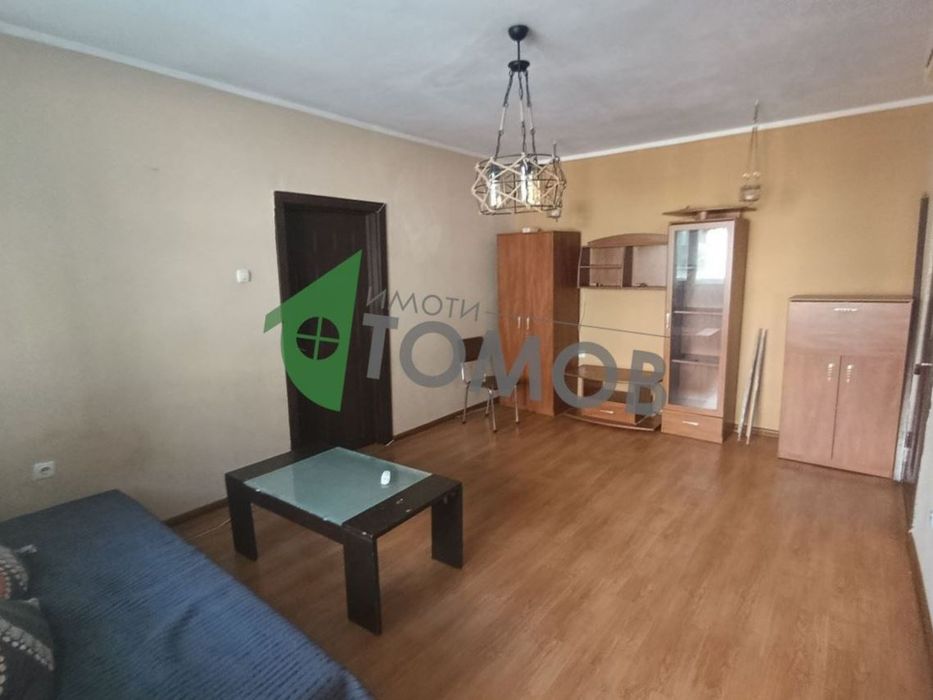 Дава се под наем Тристаен апартамент в Стара Загора, Център - 67 кв.м за 306 € - Снимка #3