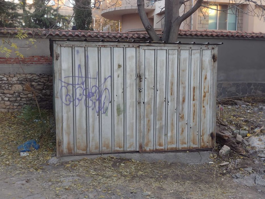 Продава се Гараж / Паркомясто в Чирпан - 25 кв.м за 11 €/кв.м - Снимка #1