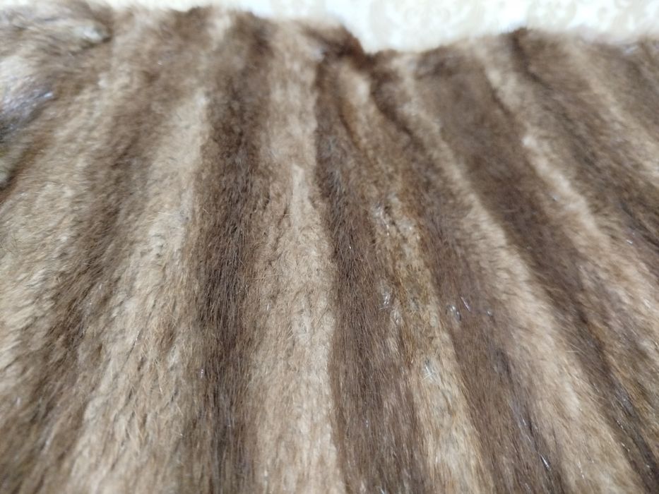 Haina de blană naturală