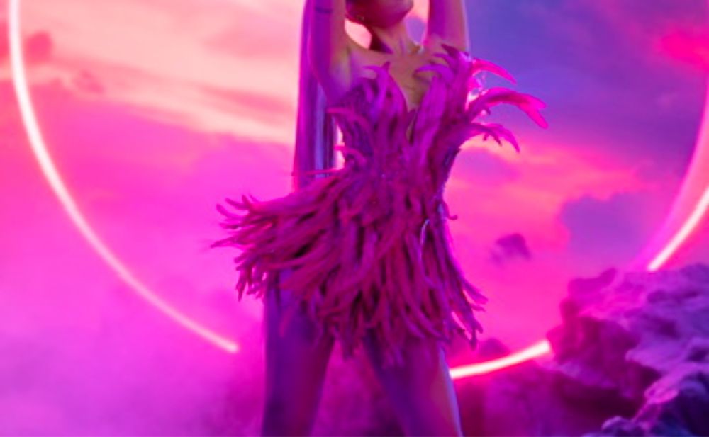 Официална рокля с пера