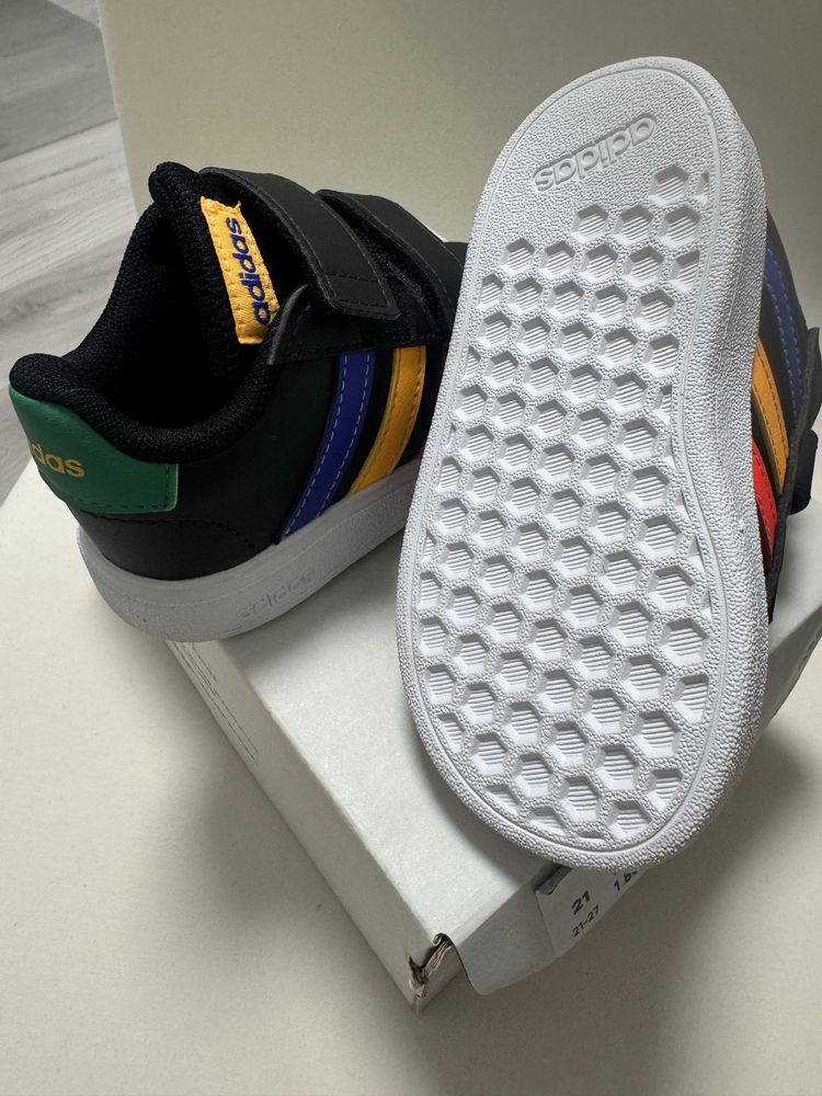 Adidas Originali Noi 21