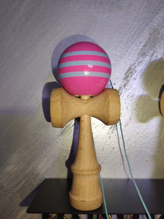Kendama de vânzare