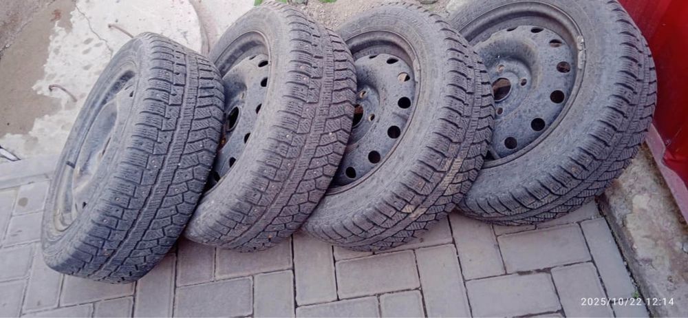 Р15 комплект диск шины