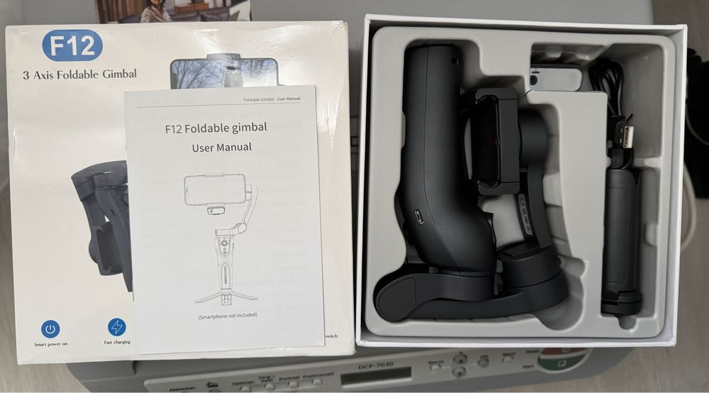 Gimbal cu 3 Axe Pentru Smartphone