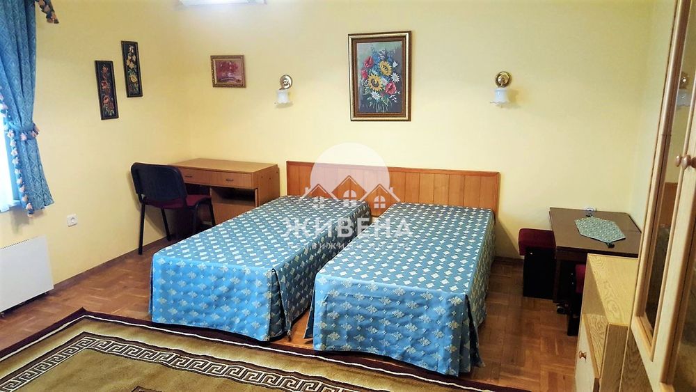 Дава се под наем Тристаен апартамент в Варна, Централна поща - 120 кв.м за 614 € - Снимка #4