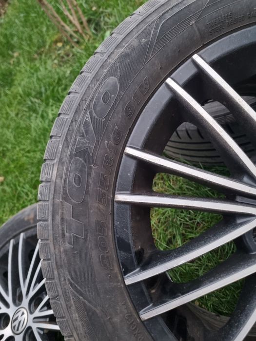 Vând sau schimb cu jante pe 17