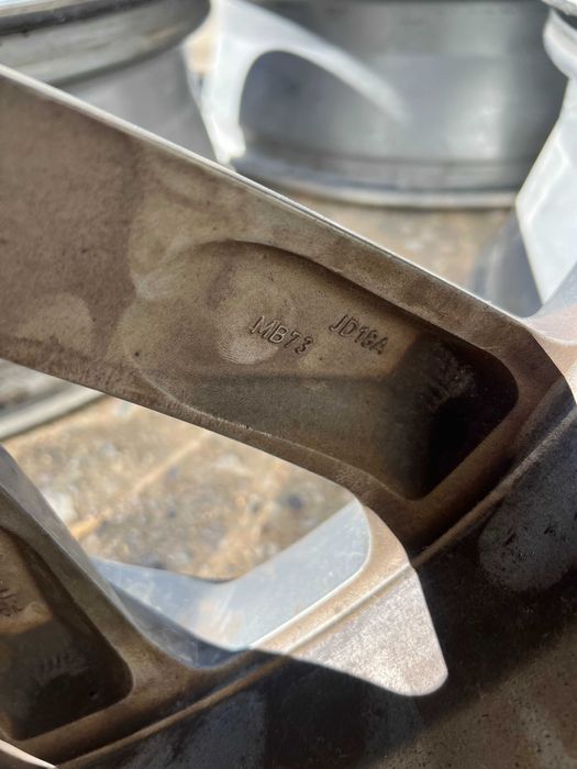 Nissan джанти 18 цола 5x114.3 – отлично състояние