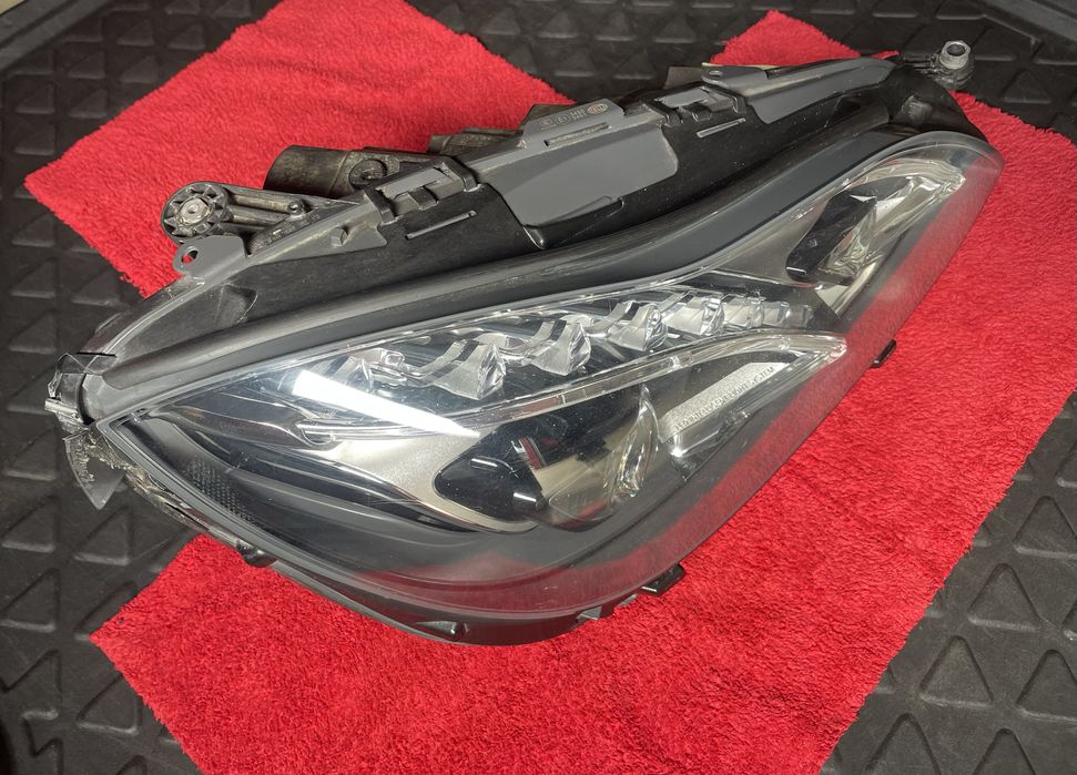 Far dreapta origal complet HELLA Mercedes Sedan E class W212 1EX011066