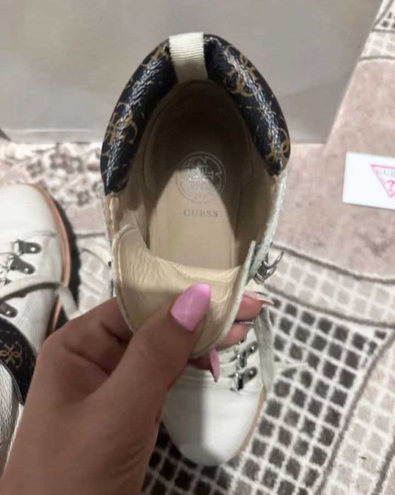 Оригинални боти на Guess естествена кожа