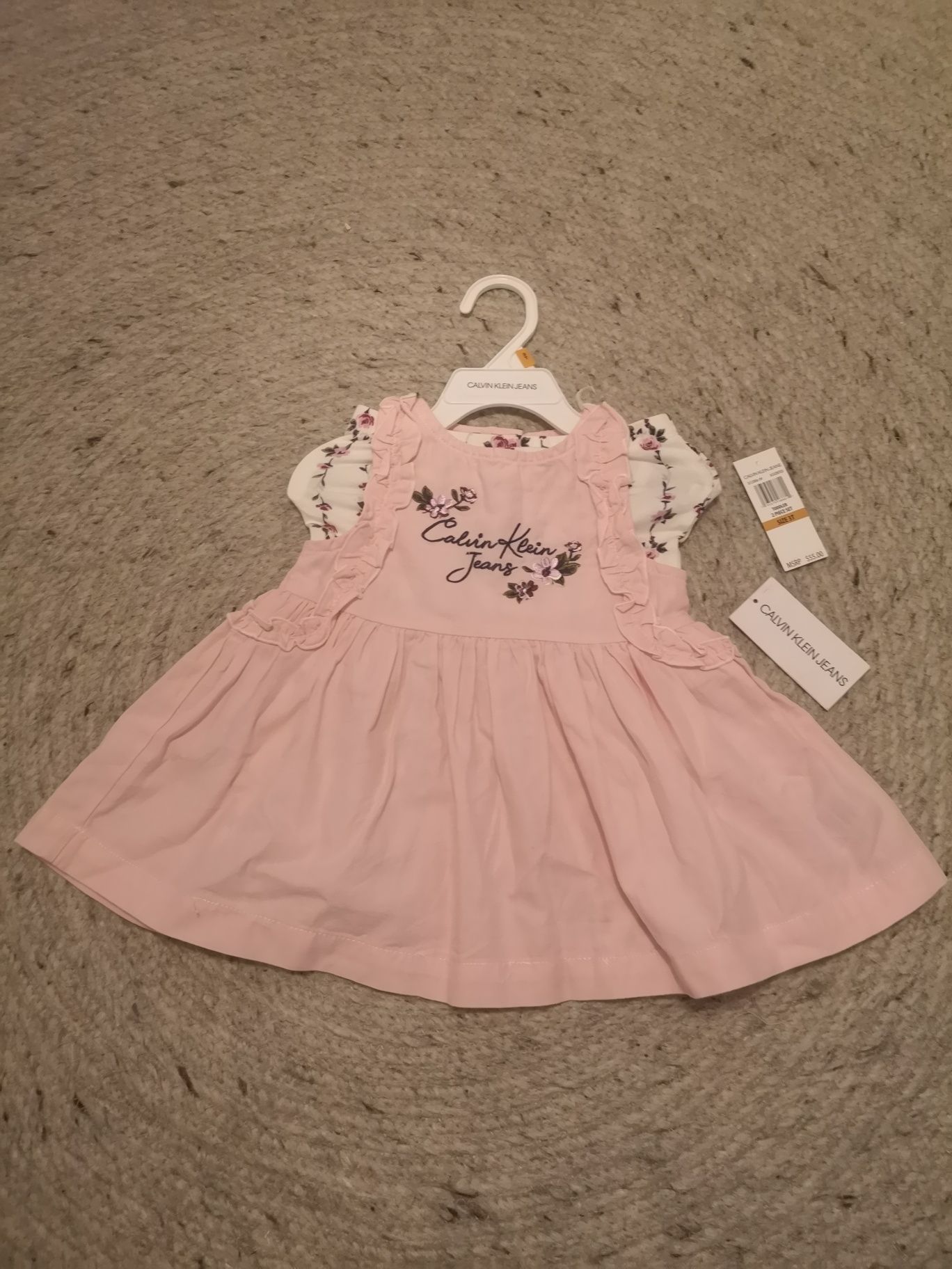 Outfit Calvin Klein bluzita si colanti pt fetite 3T, 98 cm