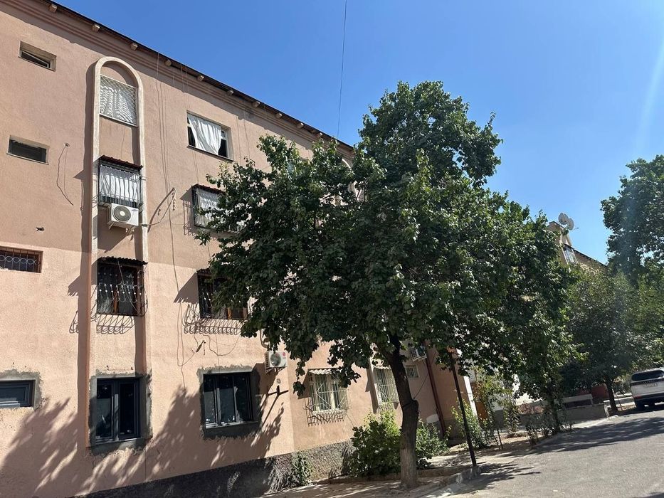 СРОЧНО!!! Продается Мухбир 4/3/4 Балкон 2,5×10 Банковский дом