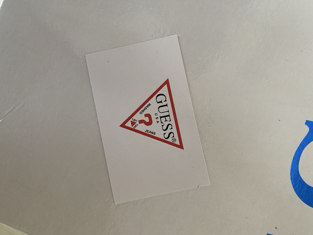 Guess елегантни обувки на ток