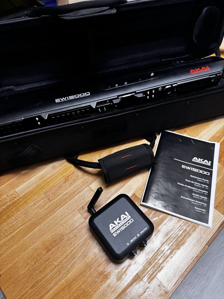 Akai EWI 5000 instrument de suflat electronic/ Nu saxofon/Nu trompetă