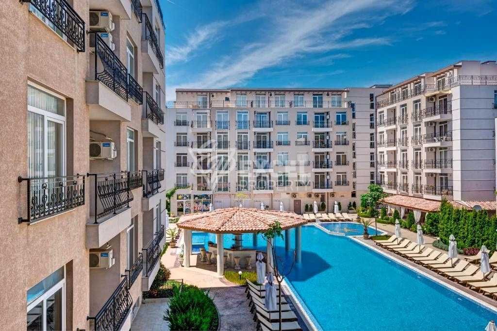 Продава се Двустаен апартамент в к.к. Слънчев бряг - 54 кв.м за 1241 €/кв.м - Снимка #1