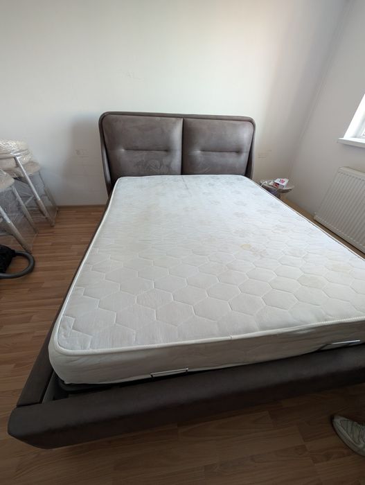 Vând pat cu somiera + saltea 160x200