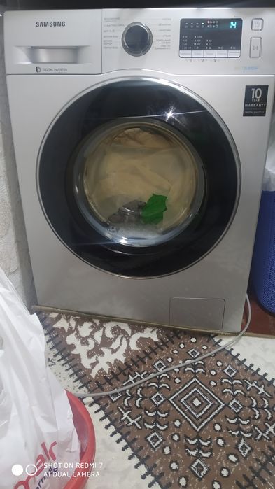 Стиральная машина Samsung ecobubble на 6 кг автомат в идеальном состоя