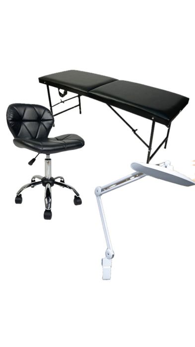 Кушетка, лампа, стульчик