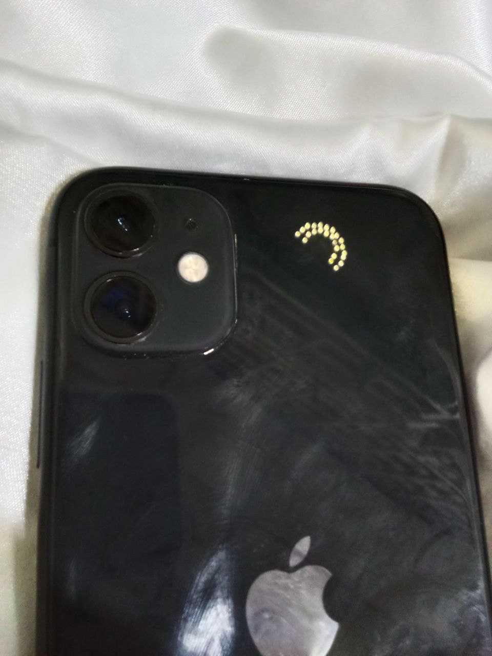 Apple iPhone 11        374658