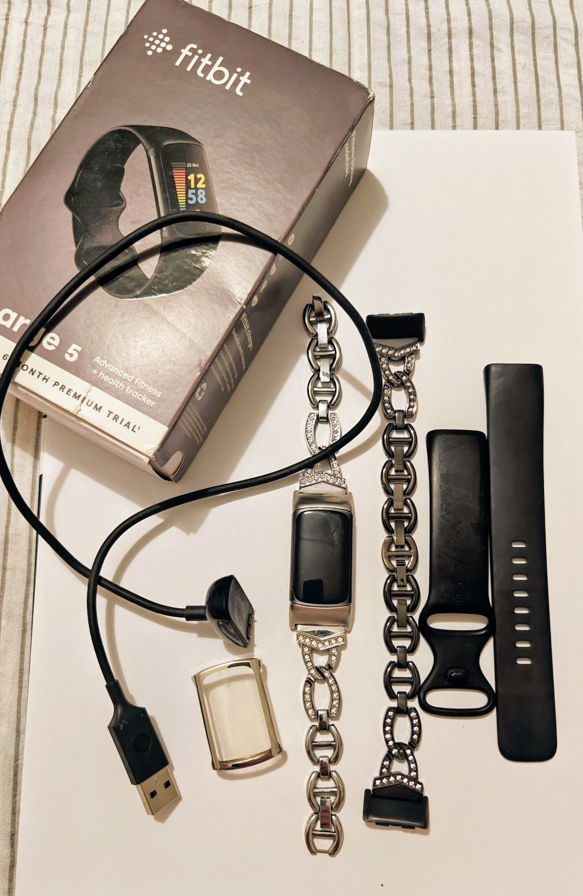 Brățara fitness Fitbit charge 5