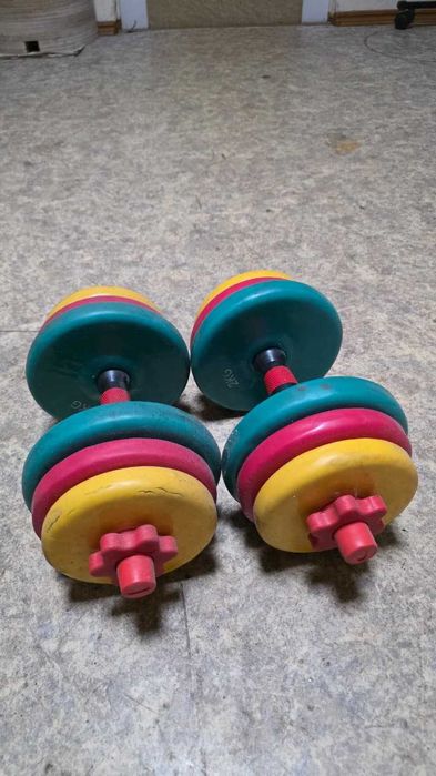 Продам гантели разборные обрезинены