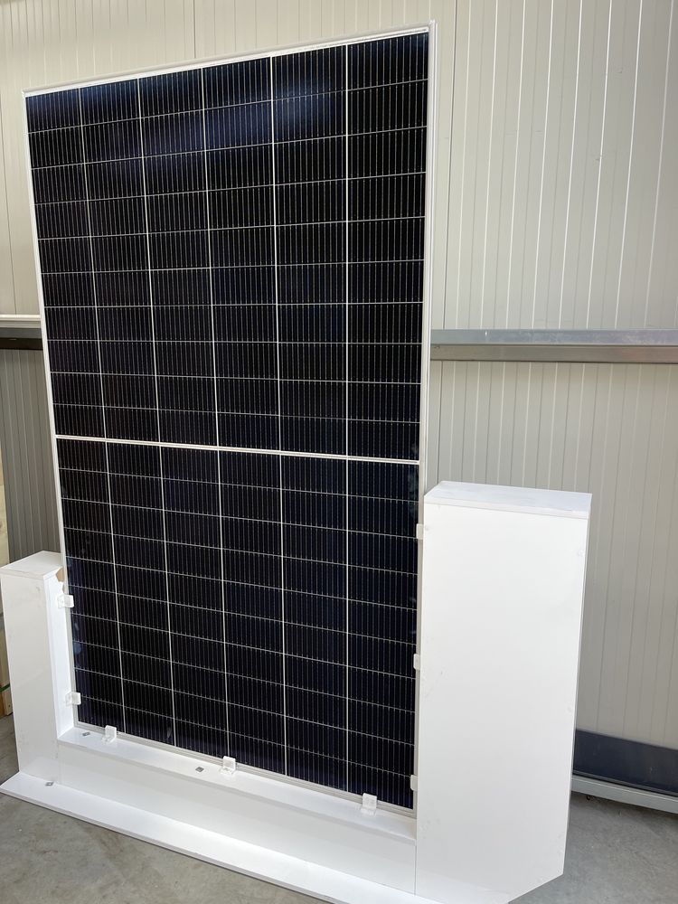 Depozit panouri fotovoltaice Afumati Canadian Solar  460WP 600W