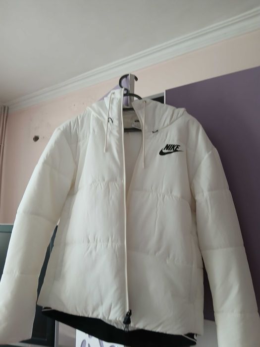 Nike  зимно дамско яке със качулка