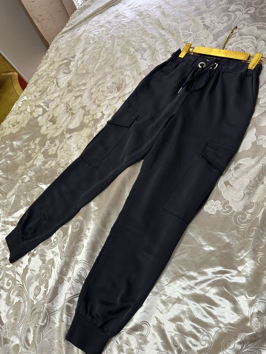 Продается джоггеры в отличном состоянии