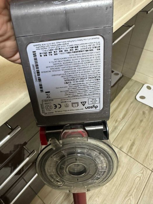 Aspirator Portabil Dyson V6 Slim