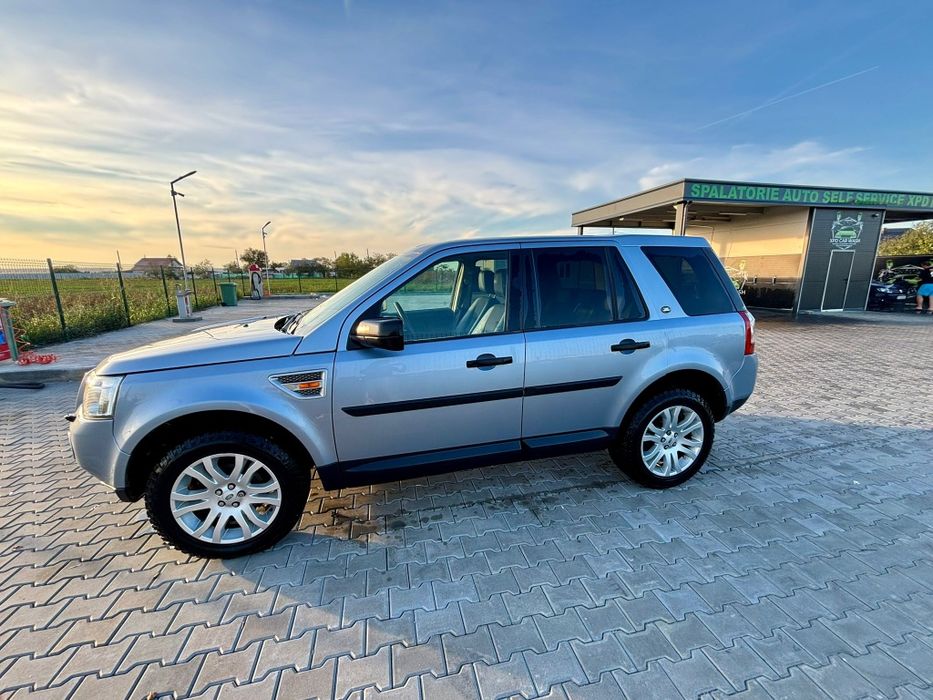 Vând Land Rover Freelander 2