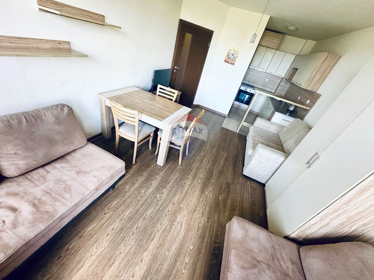 Продава се Двустаен апартамент в Балчик - 57 кв.м за 1106 €/кв.м - Снимка #8