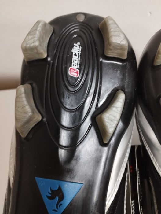 Бутонки Le Coq Sportif – нови с етикет – 39 лв

Продавам чисто нови фу