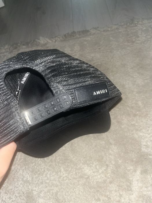 vand sapca amiri