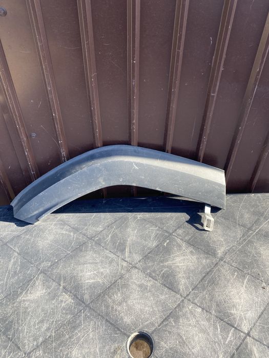 Ornament aripa dreapta spate dacia duster 3