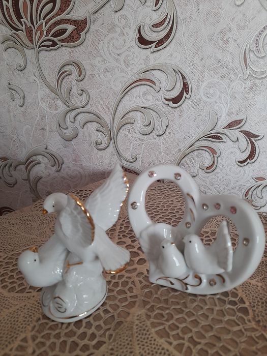 Продам 2 статуэтки новые