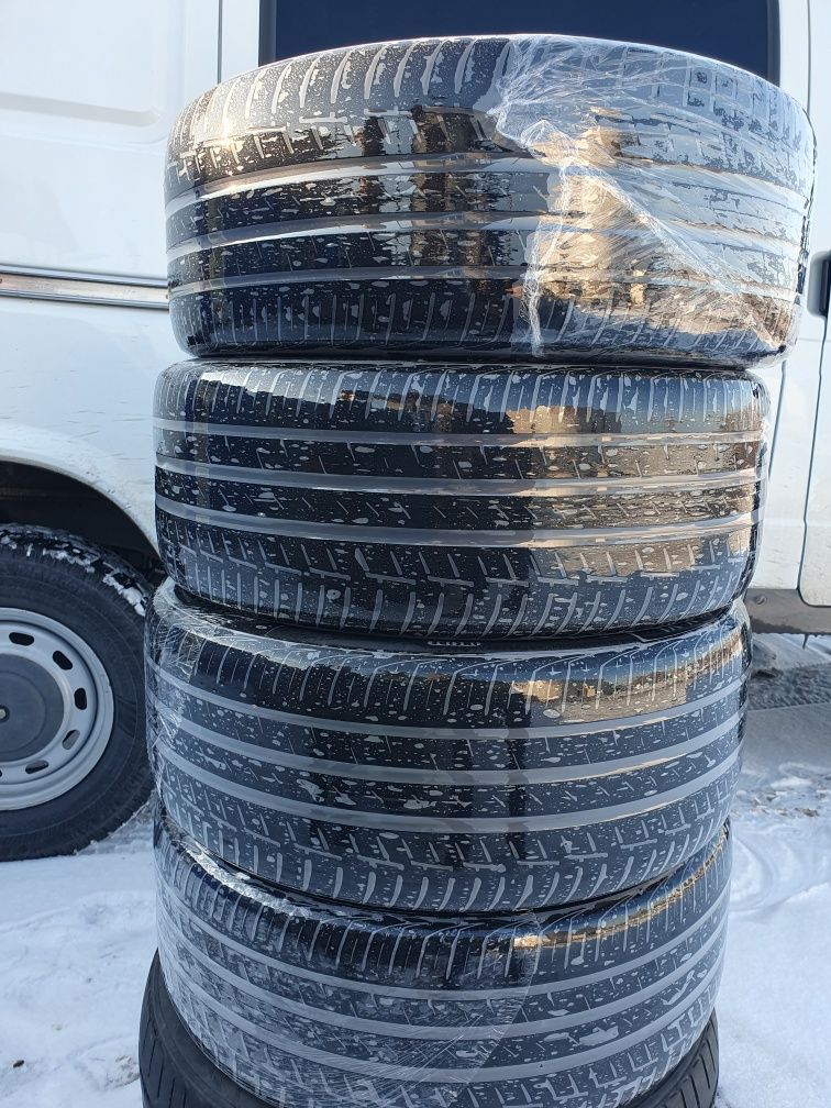 Продам летнюю резину Continental 235/45/R18