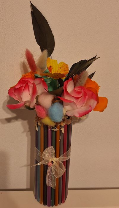 Aranjament Buchet creioane colorate