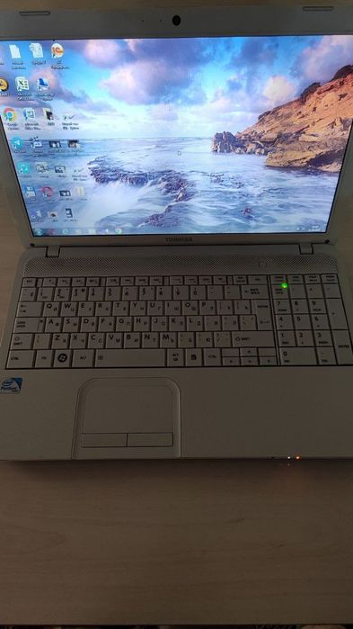 Toshiba Satellite C-850 C1-W