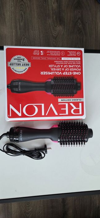 Revlon salon ONE Step Hair Dryer and Volumiser