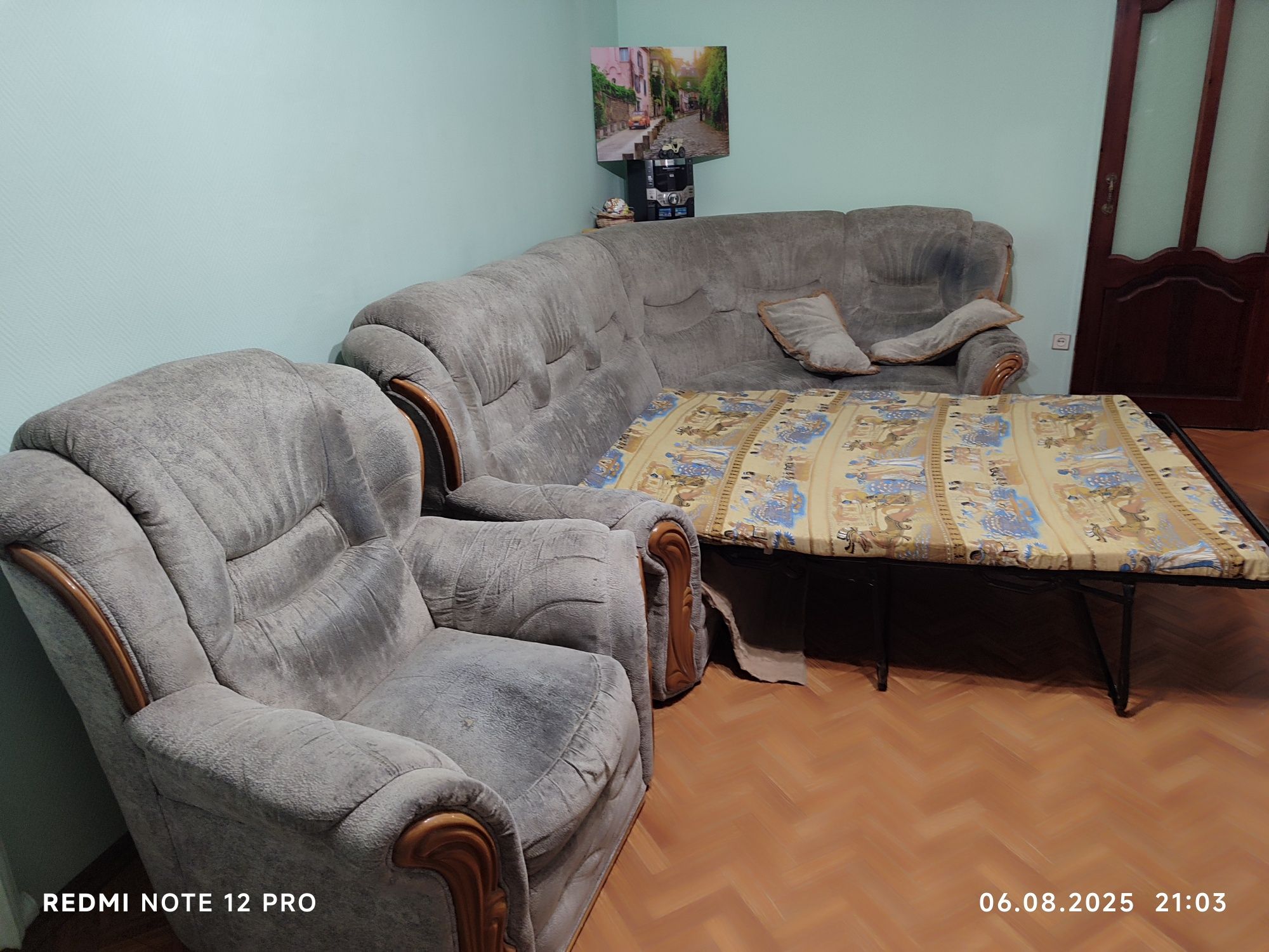 "Потютьков" диван угловой, с креслом.